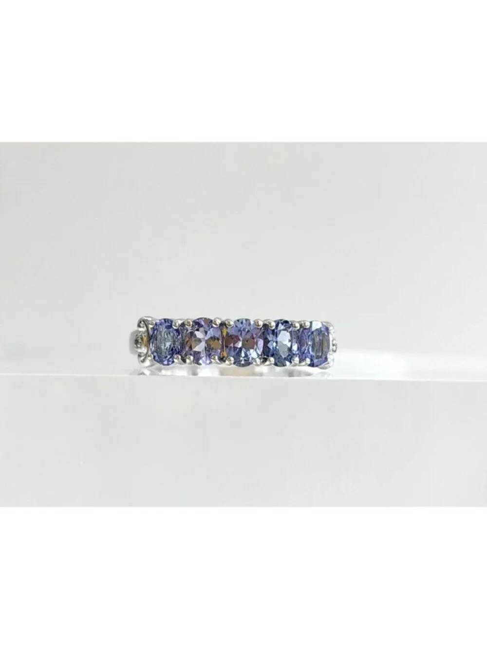 Tanzanite Gemstone Oval Cut Row Set Sterling Silver 925 Vintage Ring - sz 8
